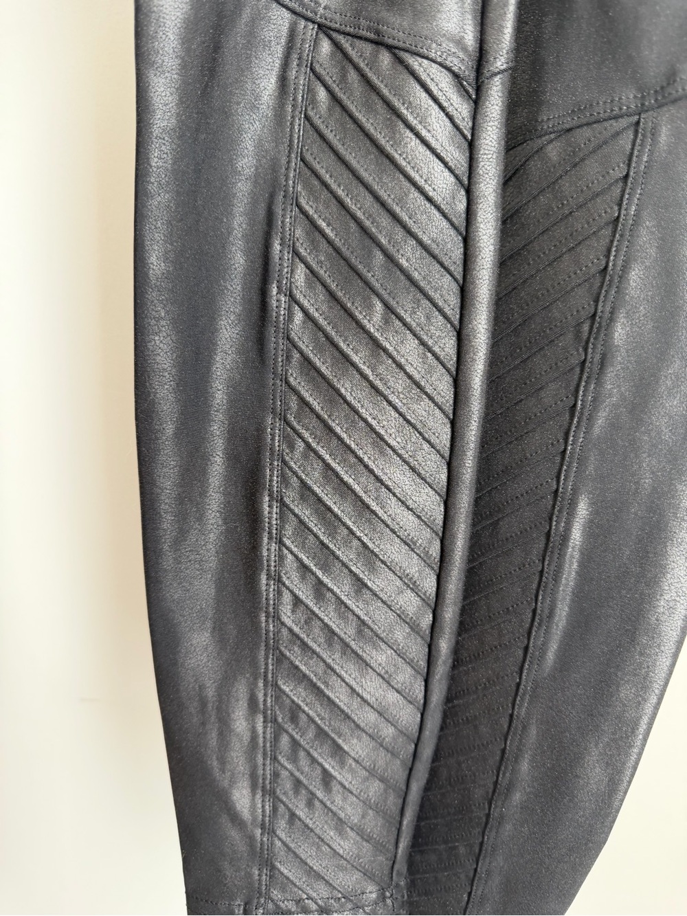 SPANX Faux Leather Moto Leggings Black High Rise Sculpting Size Small - Picture 8 of 9